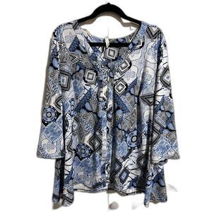 NY Collection Beautiful blue white print blouse size 3X